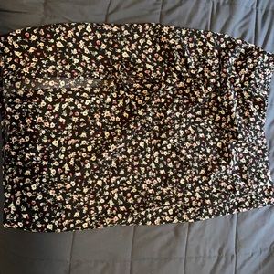 XL skirt with draw string slit